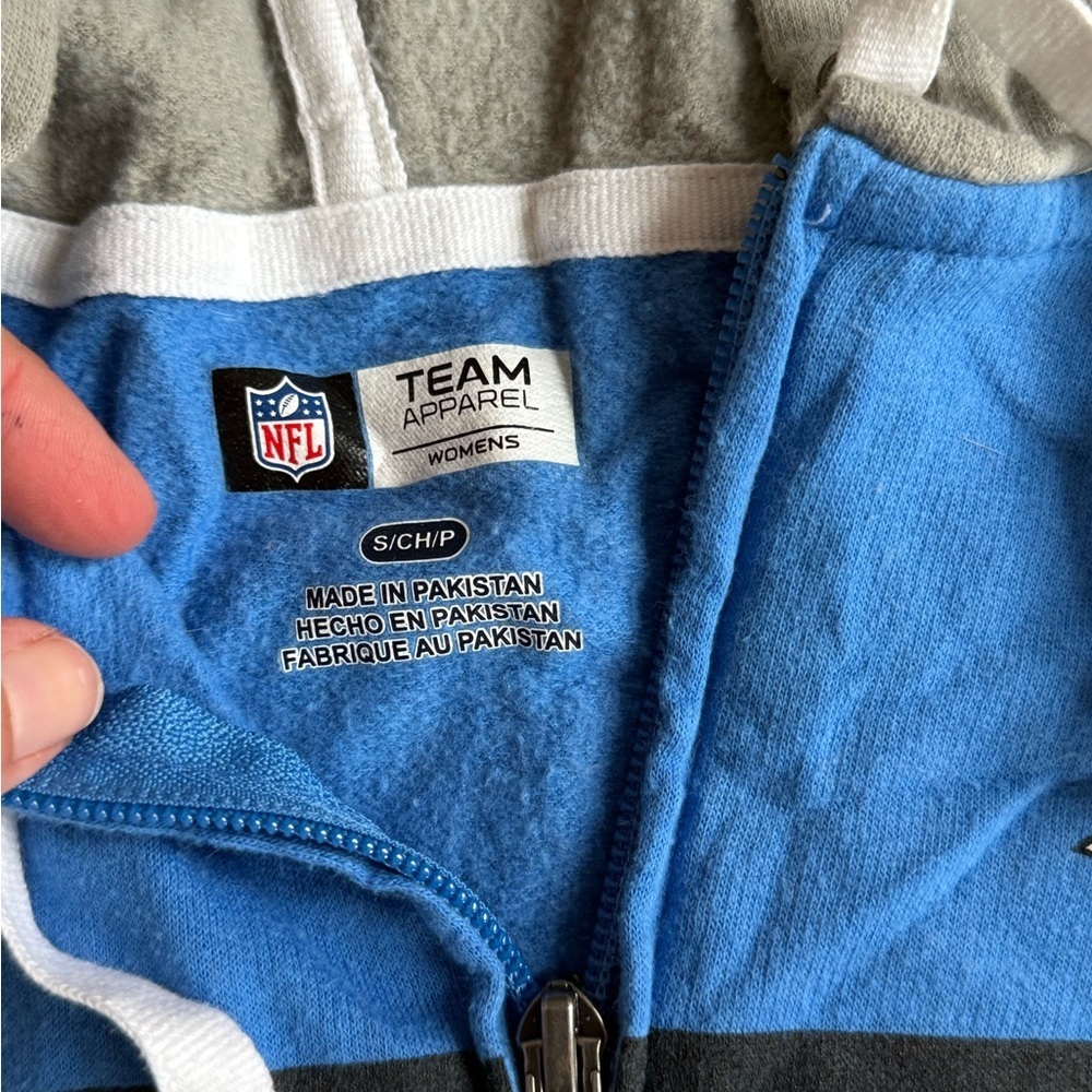 Brand new condition size S women’s Lions zip up-NFL - Picture 2 of 3